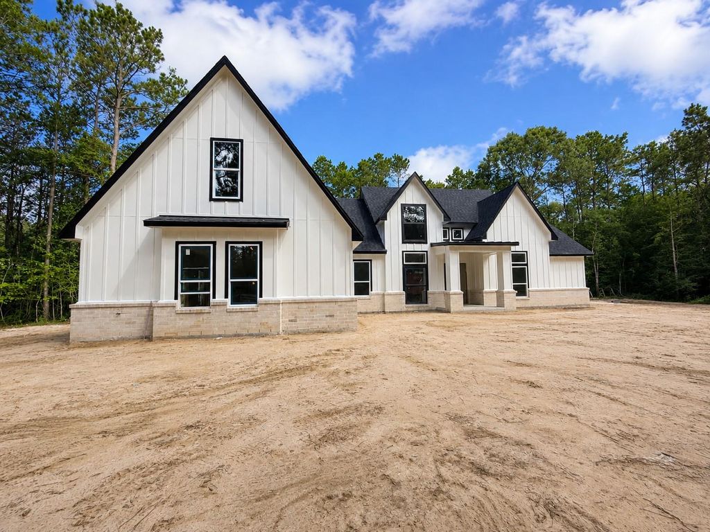 8767 Lauren Lane, Waller, TX 77484