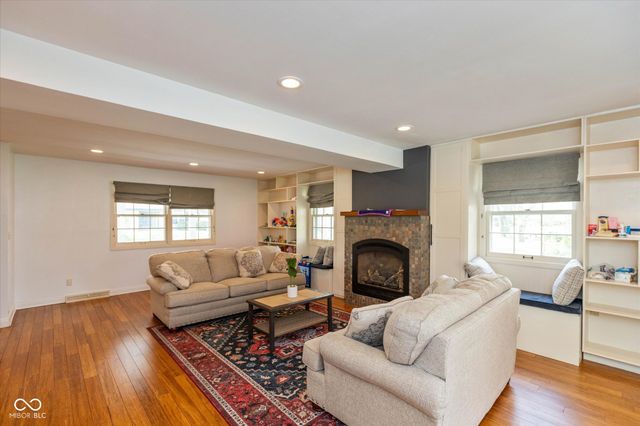 1244 Darby Lane, Indianapolis, IN 46260