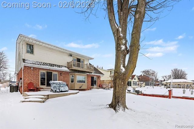 7277 Cardinal Street, Algonac, MI 48001