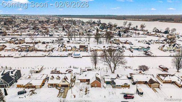 7277 Cardinal Street, Algonac, MI 48001