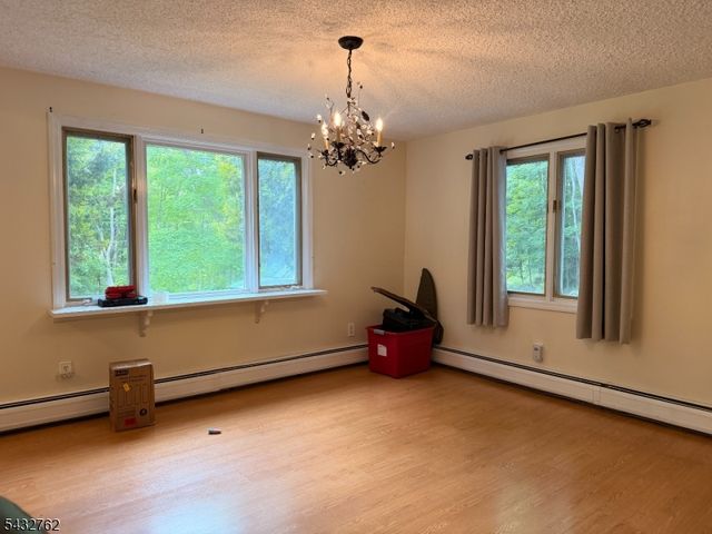84 Scudders Rd, Sparta Twp., NJ 07871