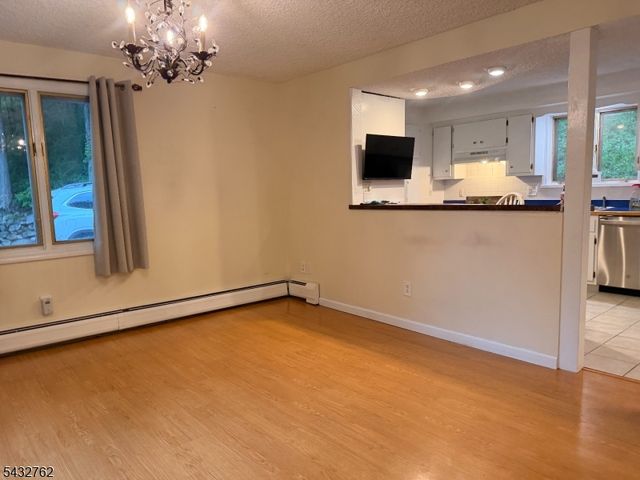 84 Scudders Rd, Sparta Twp., NJ 07871