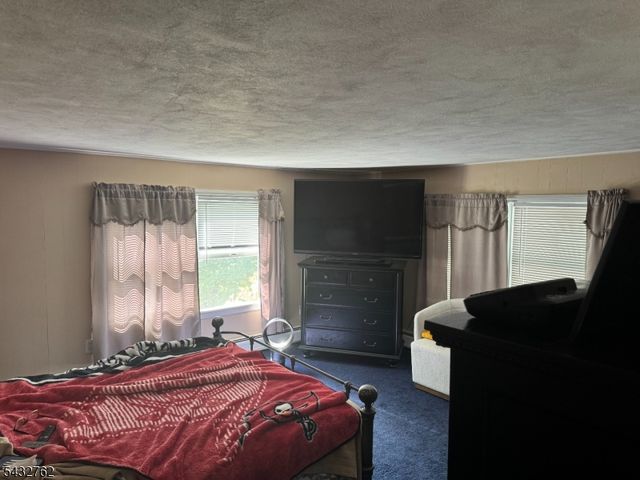84 Scudders Rd, Sparta Twp., NJ 07871