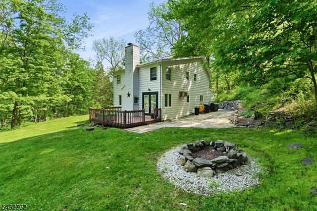 84 Scudders Rd, Sparta Twp., NJ 07871