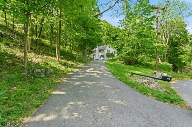 84 Scudders Rd, Sparta Twp., NJ 07871