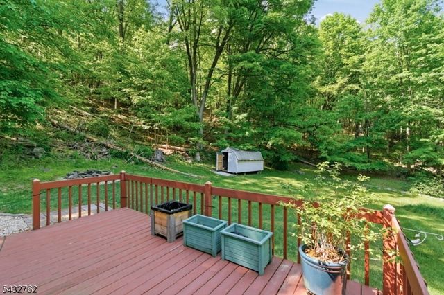 84 Scudders Rd, Sparta Twp., NJ 07871