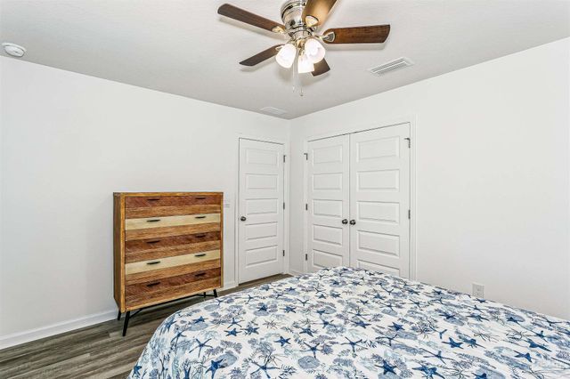 2536 Sutton Place Dr, Cantonment, FL 32533