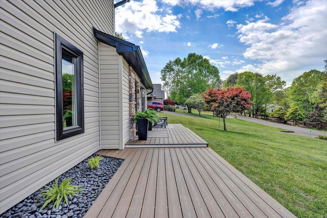 150 INDIAN POINTE DR, Hardy, VA 24101