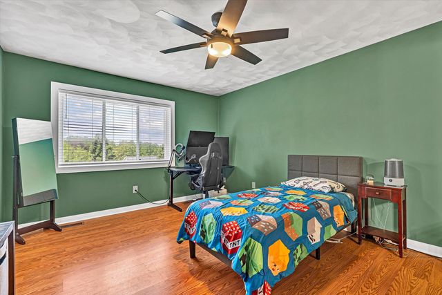 150 INDIAN POINTE DR, Hardy, VA 24101
