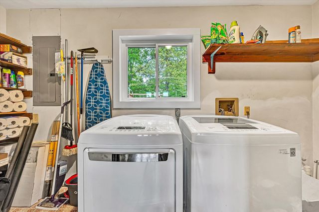 150 INDIAN POINTE DR, Hardy, VA 24101