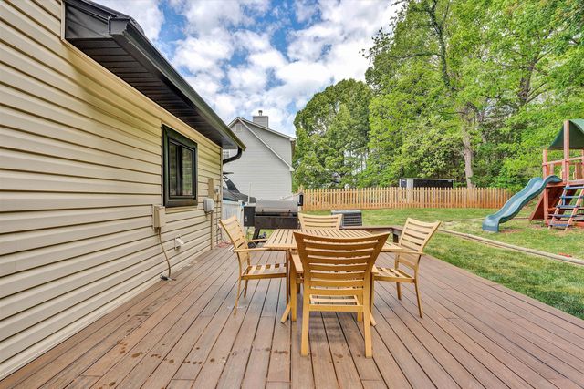 150 INDIAN POINTE DR, Hardy, VA 24101