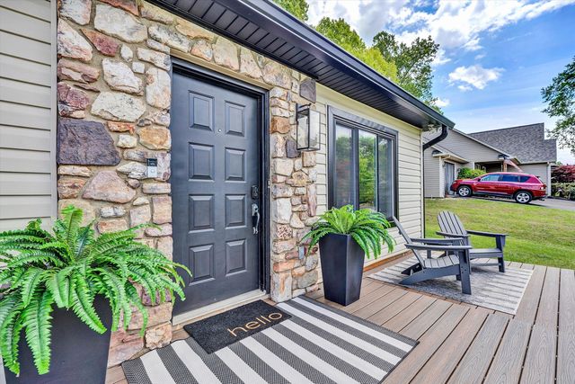 150 INDIAN POINTE DR, Hardy, VA 24101