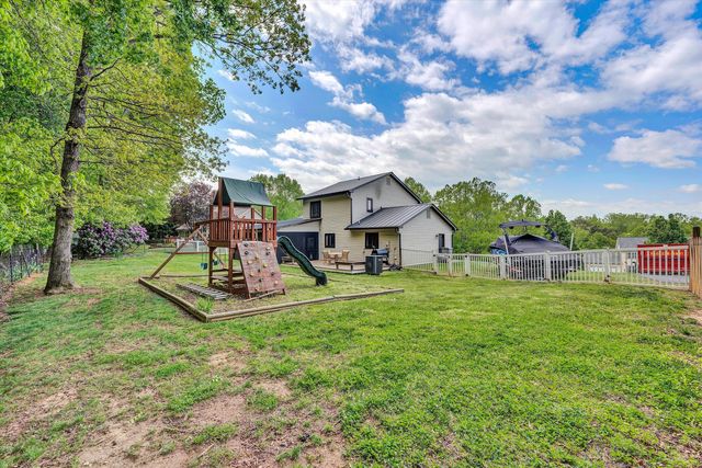 150 INDIAN POINTE DR, Hardy, VA 24101