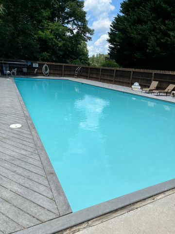 150 INDIAN POINTE DR, Hardy, VA 24101
