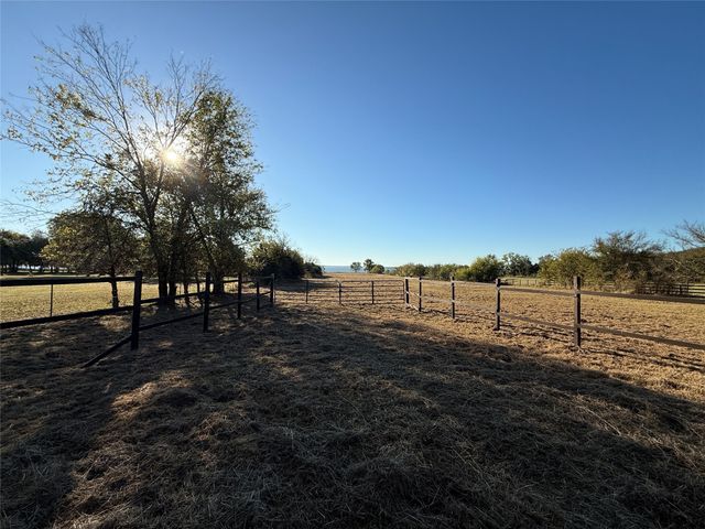 1865 County Road 2160, Corsicana, TX 75109