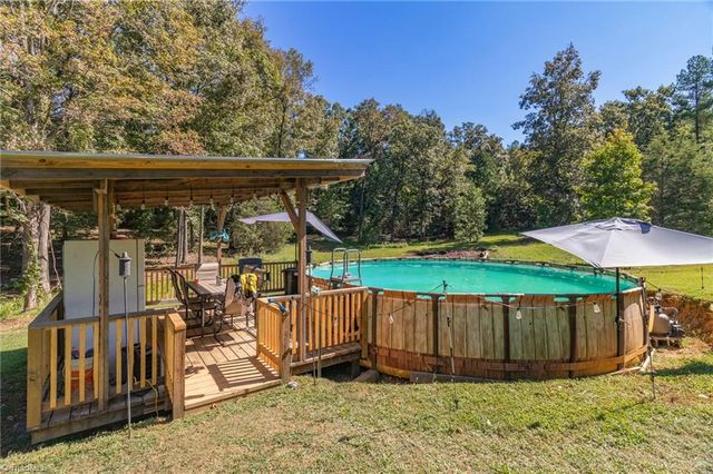 9272 & 9274 US Highway 64 W, Trinity, NC 27370