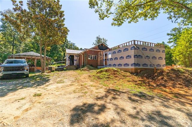 9272 & 9274 US Highway 64 W, Trinity, NC 27370