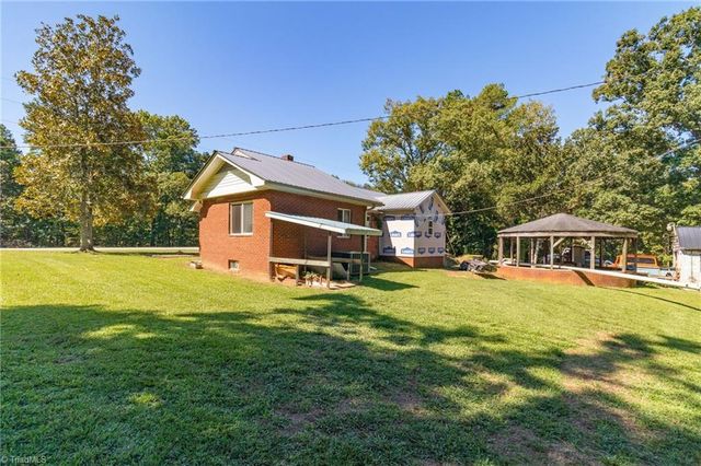 9272 & 9274 US Highway 64 W, Trinity, NC 27370