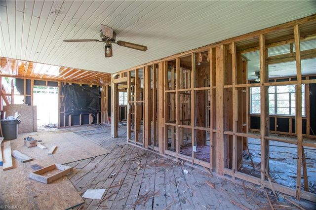 9272 & 9274 US Highway 64 W, Trinity, NC 27370