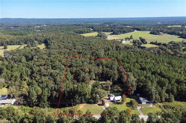 9272 & 9274 US Highway 64 W, Trinity, NC 27370