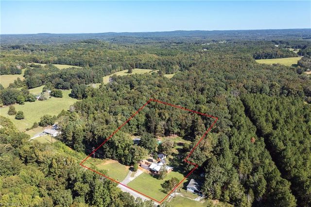 9272 & 9274 US Highway 64 W, Trinity, NC 27370