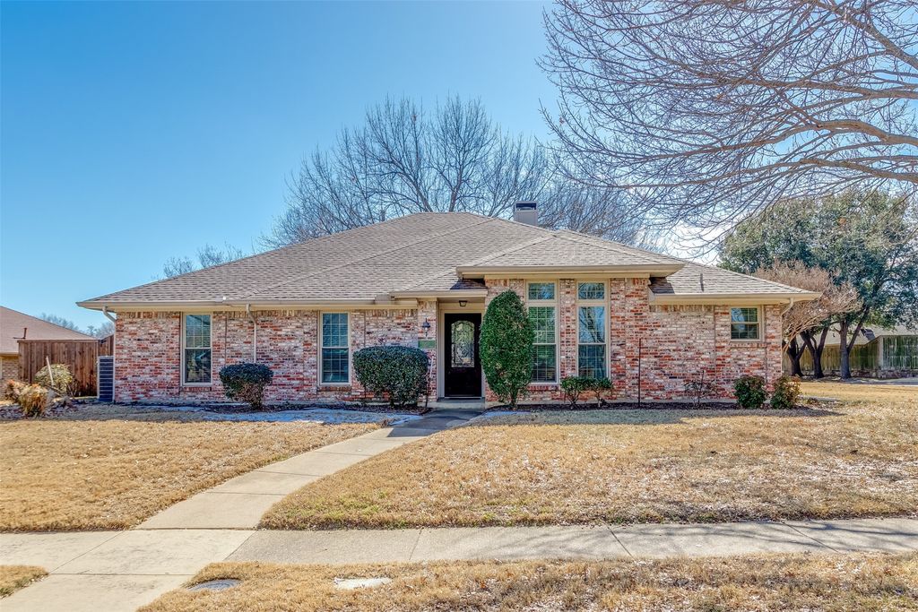 821 Woodmoor Drive, Coppell, TX 75019