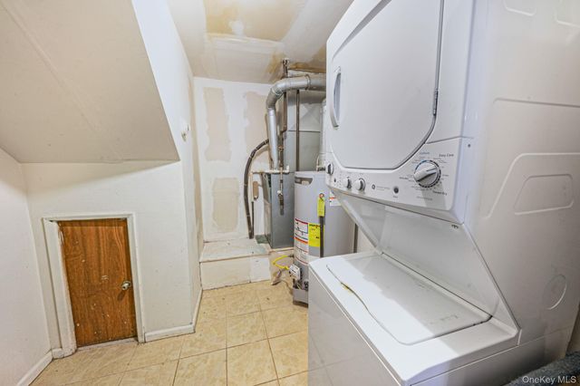 615 Blue Ridge Drive 615, Medford, NY 11763