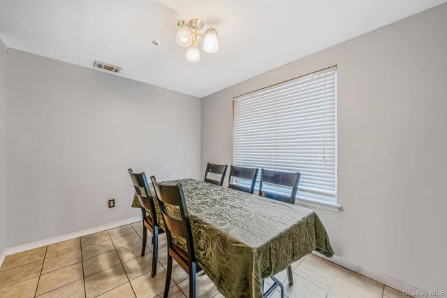 615 Blue Ridge Drive 615, Medford, NY 11763