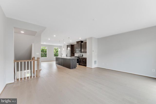 9333 BARNES LOOP, Manassas, VA 20110
