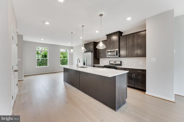 9333 BARNES LOOP, Manassas, VA 20110