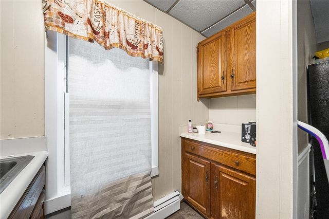 8 Thomas Avenue, Pawtucket, RI 02860