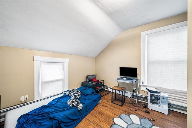 8 Thomas Avenue, Pawtucket, RI 02860