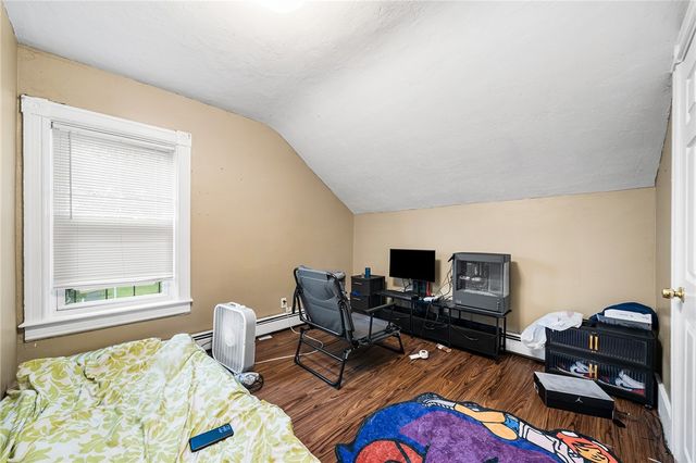 8 Thomas Avenue, Pawtucket, RI 02860