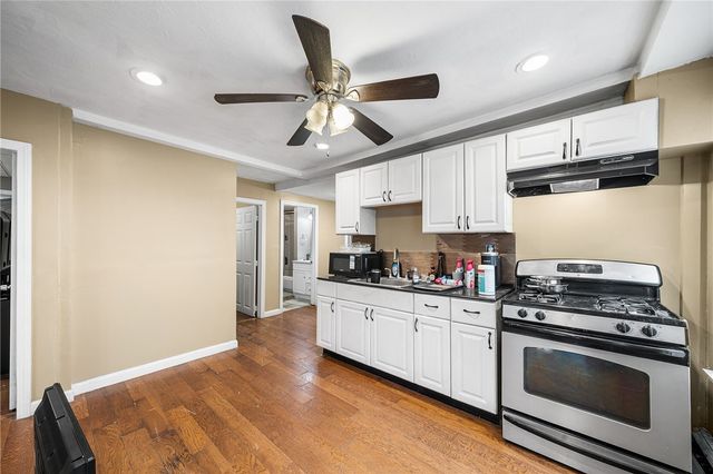 8 Thomas Avenue, Pawtucket, RI 02860