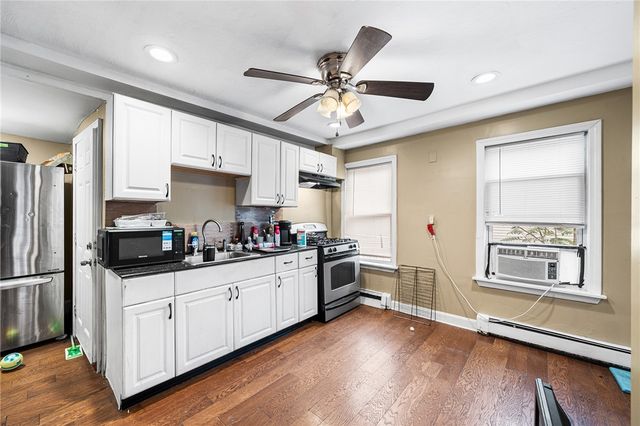 8 Thomas Avenue, Pawtucket, RI 02860