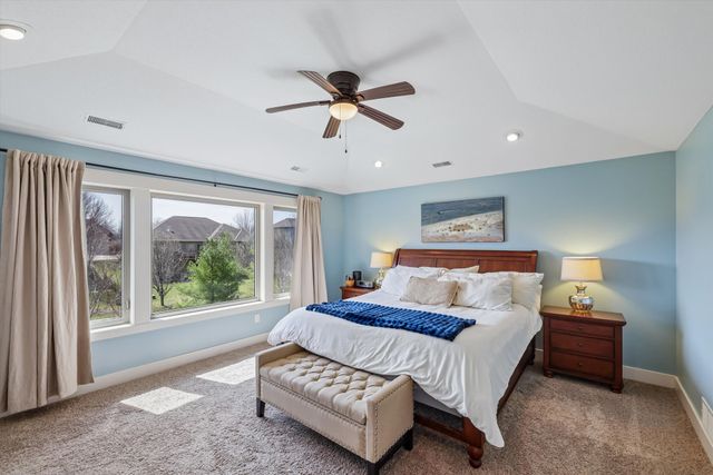 9600 Wickham Drive, Johnston, IA 50131