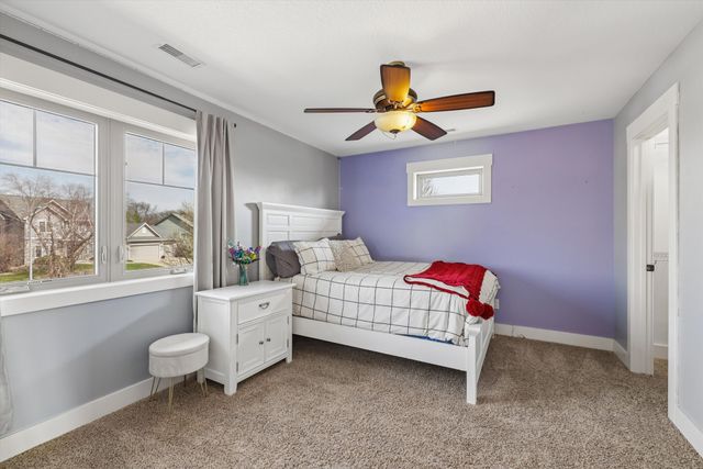 9600 Wickham Drive, Johnston, IA 50131