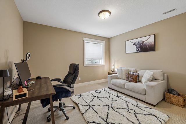 9600 Wickham Drive, Johnston, IA 50131