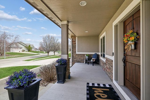 9600 Wickham Drive, Johnston, IA 50131