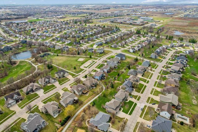 9600 Wickham Drive, Johnston, IA 50131