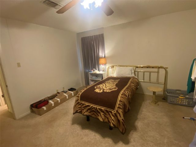 610 Wilburn Drive, Paris, TX 75460