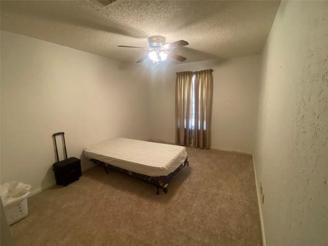 610 Wilburn Drive, Paris, TX 75460