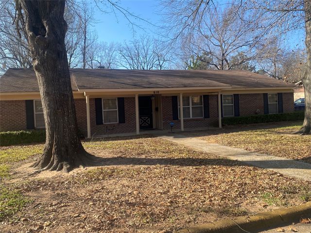 610 Wilburn Drive, Paris, TX 75460