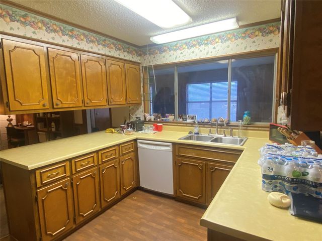 610 Wilburn Drive, Paris, TX 75460