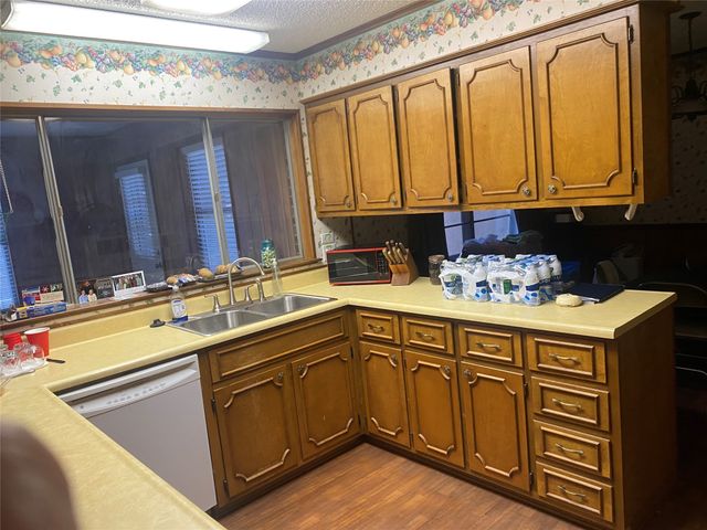 610 Wilburn Drive, Paris, TX 75460