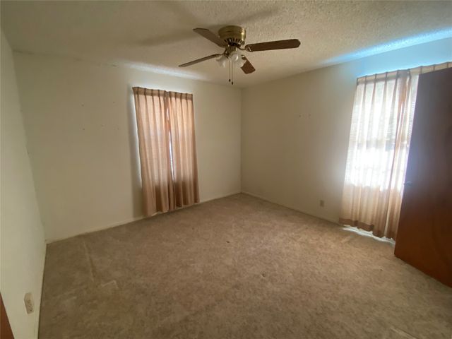 610 Wilburn Drive, Paris, TX 75460