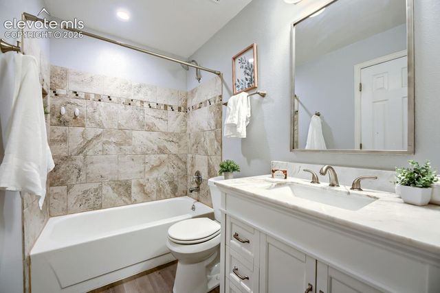 5595 S Zang Street, Littleton, CO 80127
