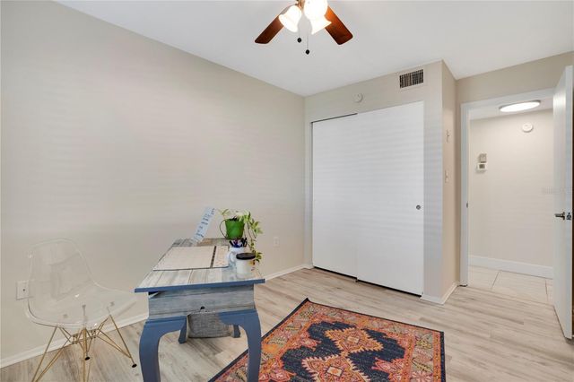 2211 SUNSET DRIVE E3, Bradenton, FL 34207