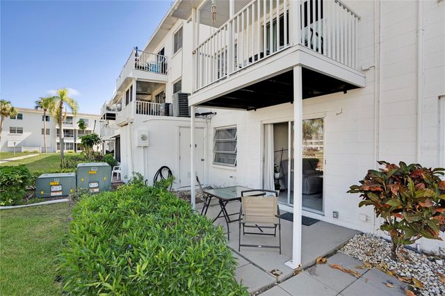 2211 SUNSET DRIVE E3, Bradenton, FL 34207