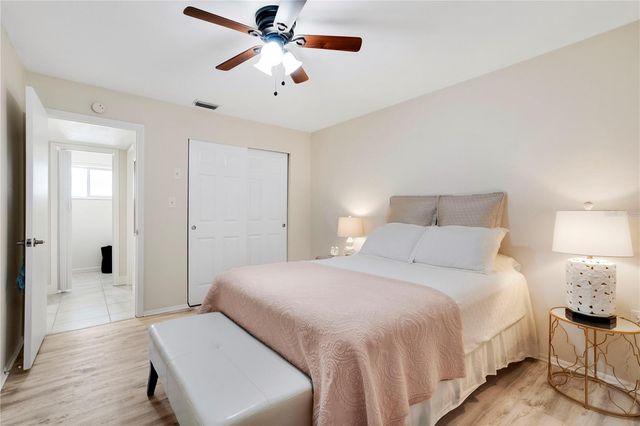 2211 SUNSET DRIVE E3, Bradenton, FL 34207